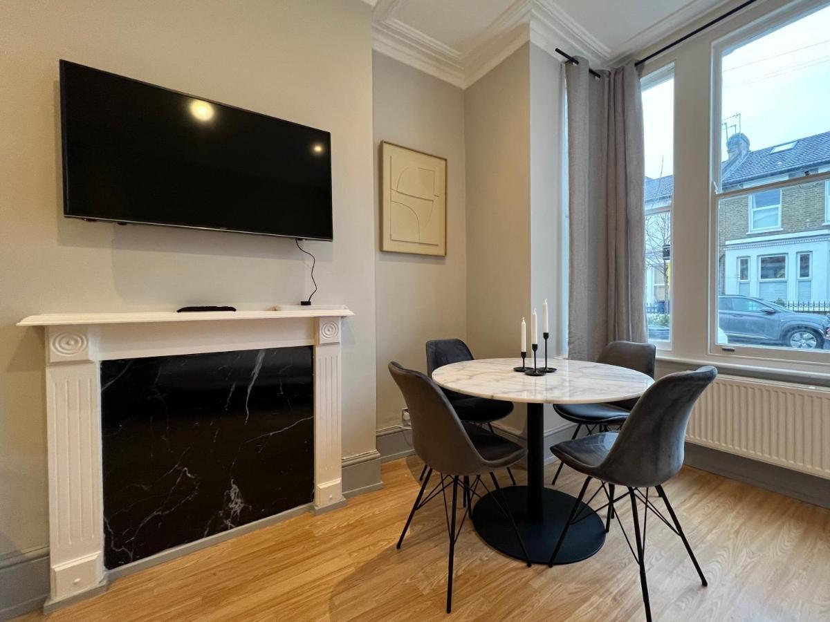 Lovely 2-Bedroom Victorian Flats Londres Exterior foto